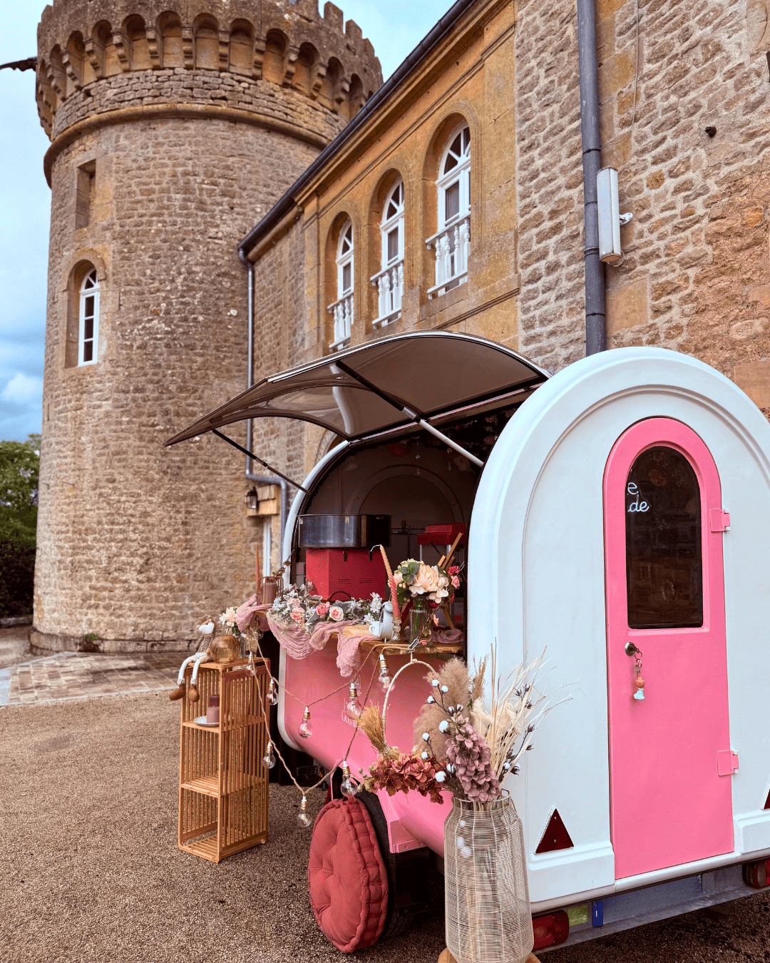 traiteur à domicile sedan charleville mezieres hallal végétarien ardennes belgique luxembourg foodtruck patisserie wedding cake number cakes gateau anniversaire gateau mariage